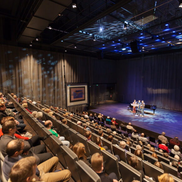 Yleisöä Kangasala-salissa, kuva: Tero Hakala