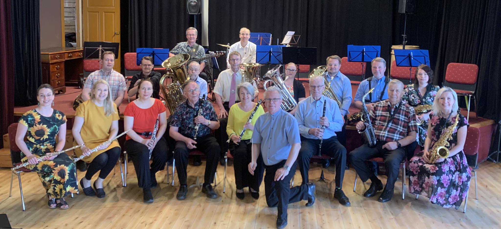 Tule Kangasala-taloon 6.5.2026 kuulemaan Kangasalan soittokunnan ikivihreitä säveliä tai tanssimaan niiden tahdissa!