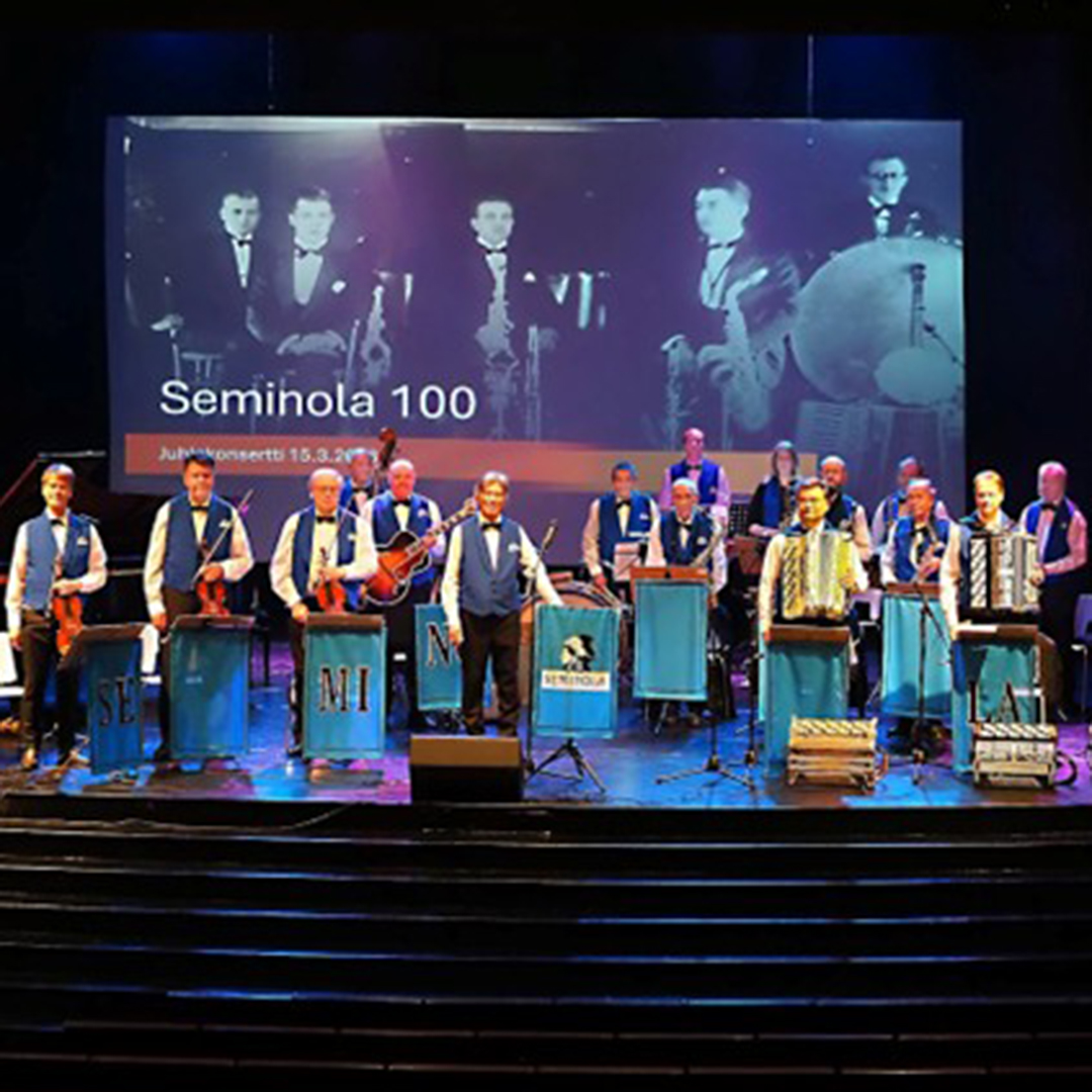 Seminola – Juhlat jatkuu! Satavuotias vintage‑orkesteri soittaa 1920–1950‑luvun iskelmähelmiä Kangasala‑talossa 25.11.2026.